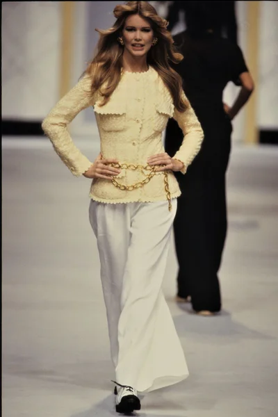 Look 28